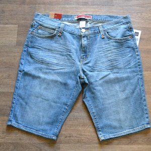 NWT Gap Denim Jean Bermuda Shorts Women Size 10